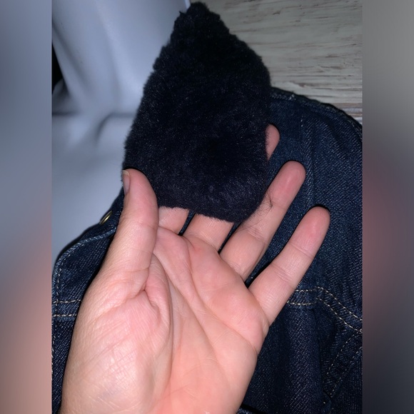 Levi’s vintage denim jacket with faux fur navy collar size M/L medium/large - Picture 2 of 9